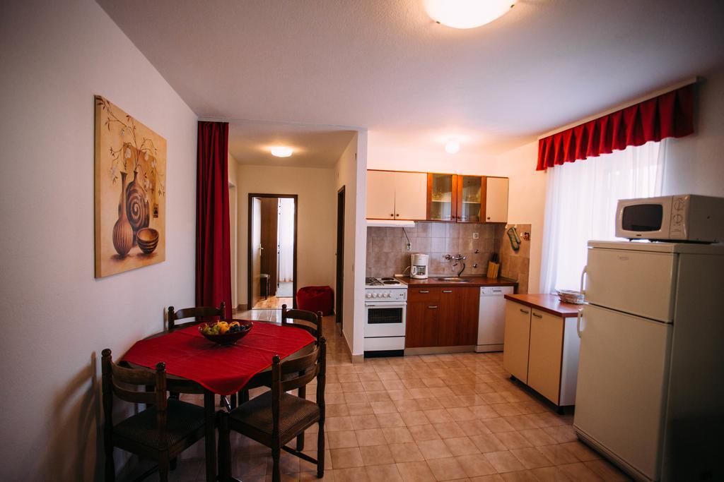 Apartments Ivana スティヴァン 部屋 写真